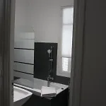 1er Consul Sas A Bussinca Nocleg ze śniadaniem