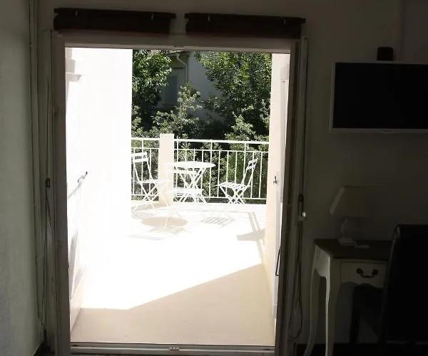 Nocleg ze śniadaniem 1er Consul Sas A Bussinca 3*