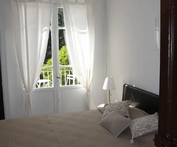 1er Consul Sas A Bussinca 3* Bocognano