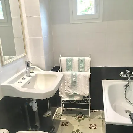 לינה וארוחת בוקר 1er Consul Sas A Bussinca