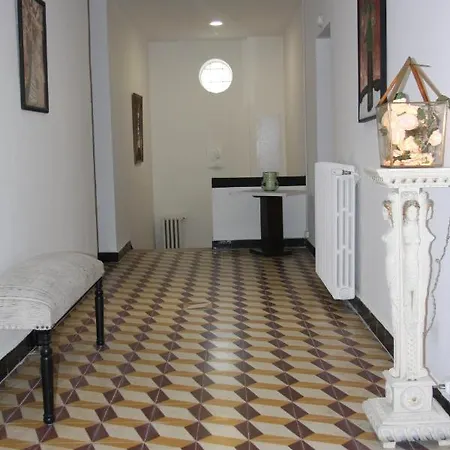 1er Consul Sas A Bussinca 3* בוקוניאנו